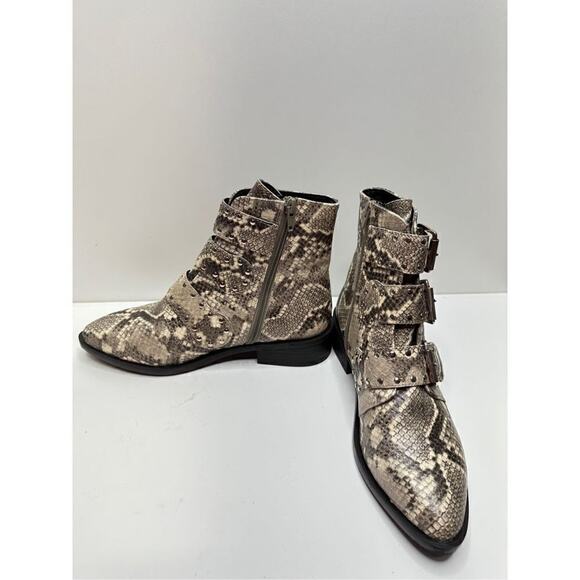 STEVEN NEW YORK Beige Snake Buckle Accent Studded Hazan Almond Toe Block Heel - Picture 7 of 11